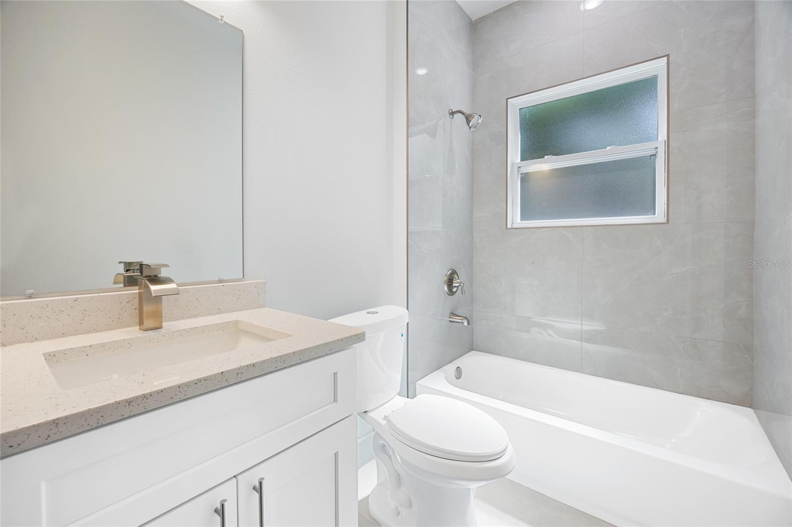 1581 W Saint Elizabeth Pl Property Photo 20