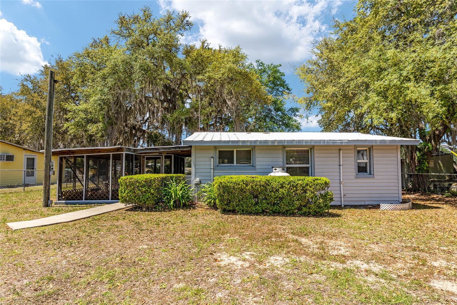 150 Clearwater Lake Rd Property Photo