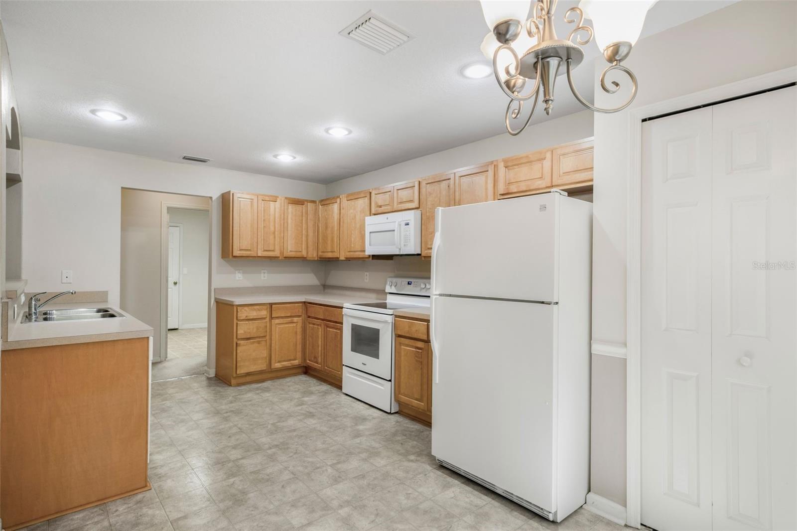 11145 N Easter Ter Property Photo 13