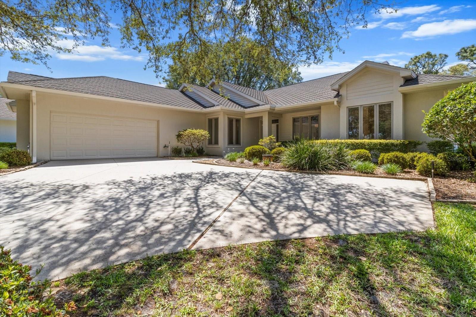 3230 N Pinelake Village Pt Property Photo