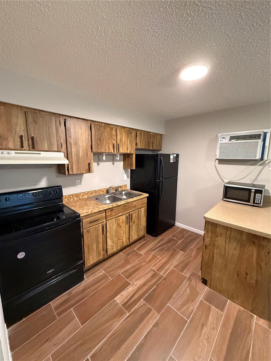 405 Ne 27th Ave #b Property Photo