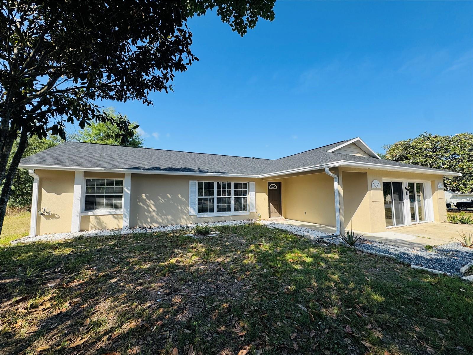 3 Pine Radial Ln Property Photo