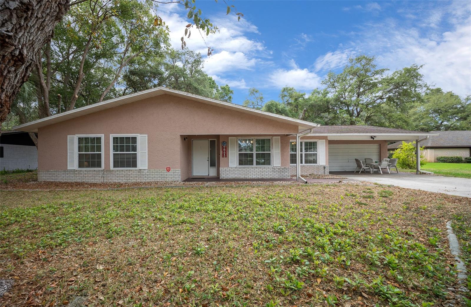 660 Silver Pass Property Photo 1