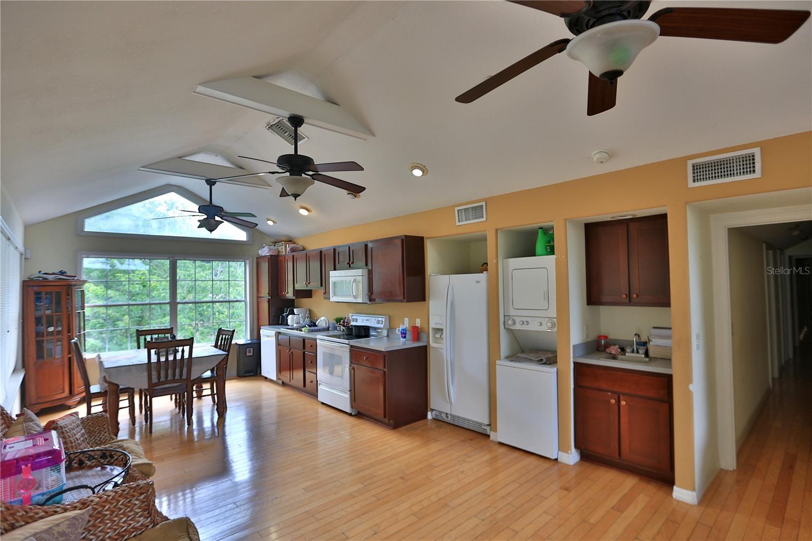 500 Se 69th Pl Property Photo 11