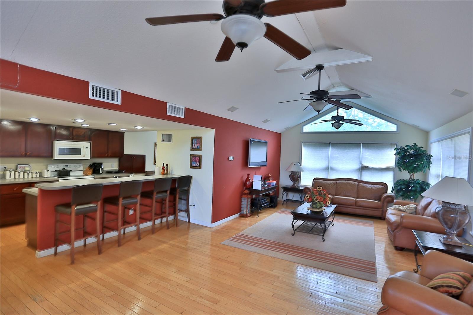 500 Se 69th Pl Property Photo 14