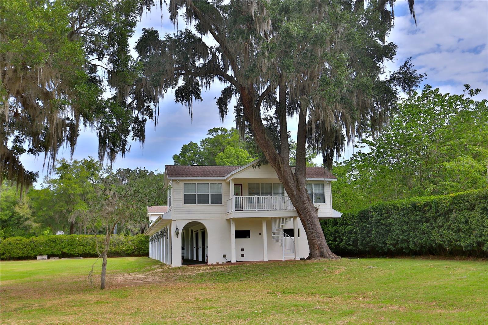 500 Se 69th Pl Property Photo 15