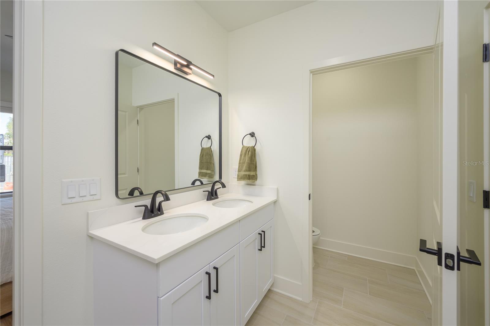 415 Se 1st Ave #103 Property Photo 25