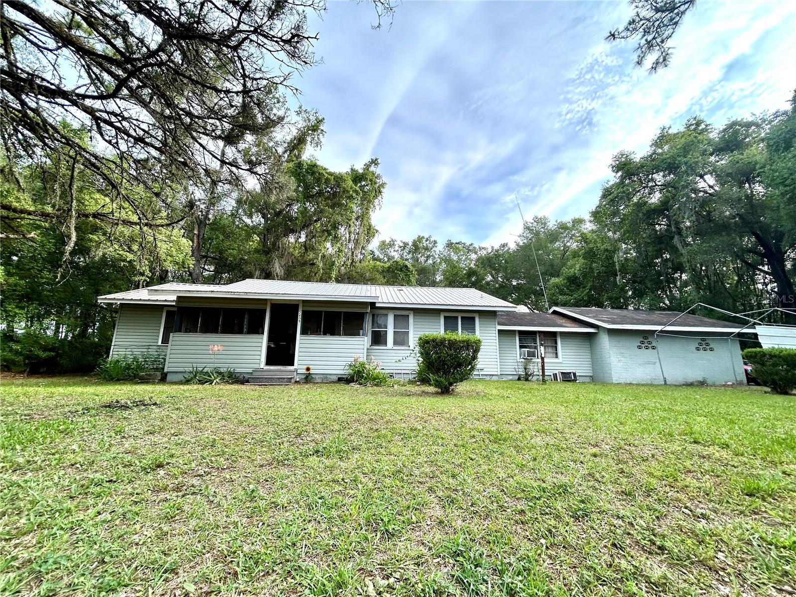 2409 NW 7TH ST Property Photo 1