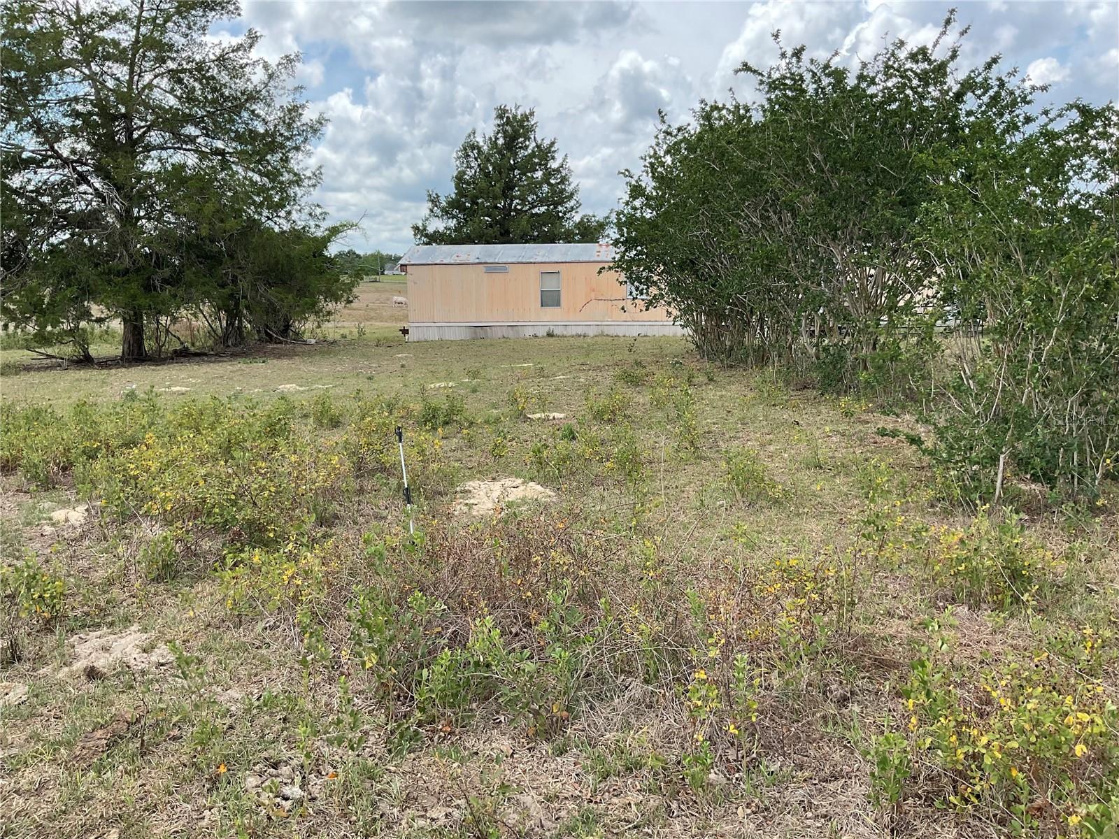 9750 Ne 49th St Property Photo 10