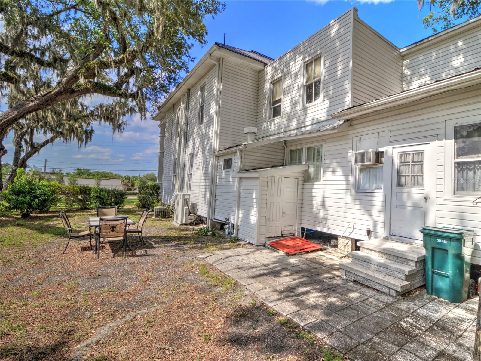 944 E Silver Springs Blvd Property Photo 36