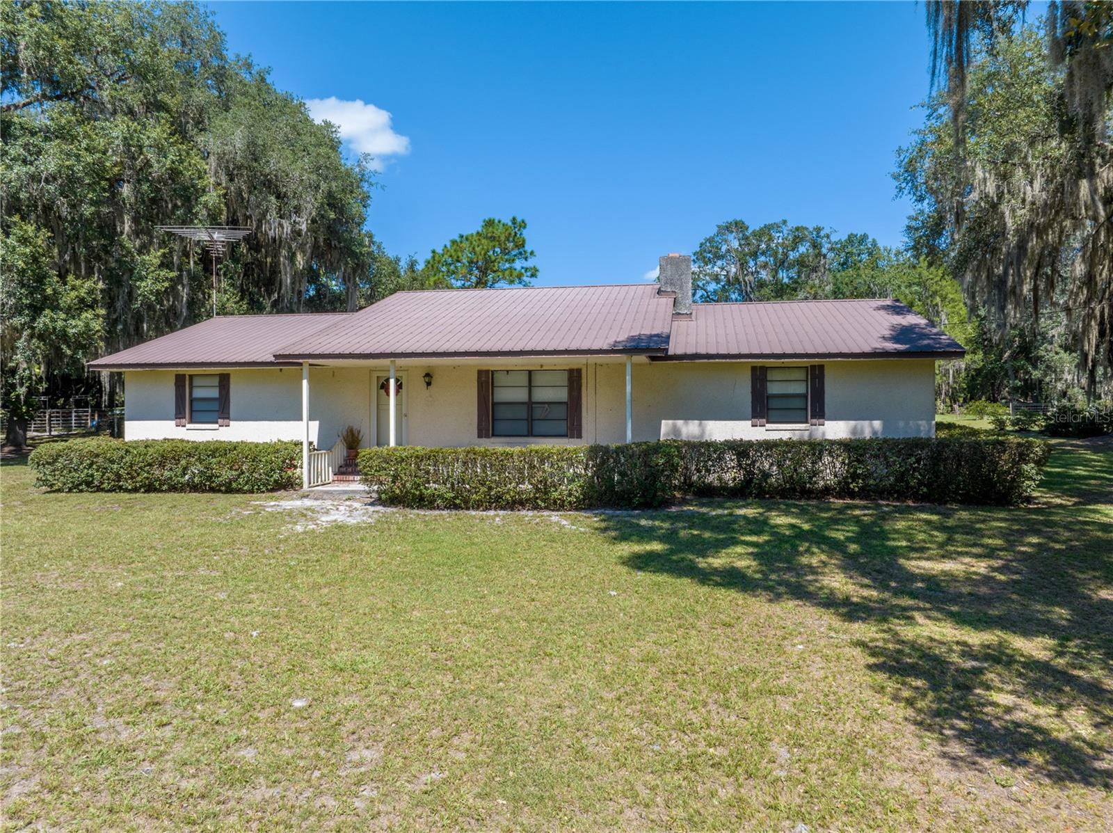 1360 S State Road 19 Property Photo 2