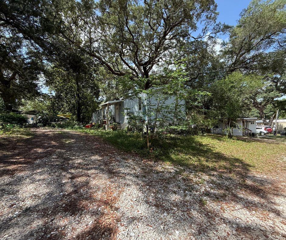 2301 E Graves Ave Property Photo 15