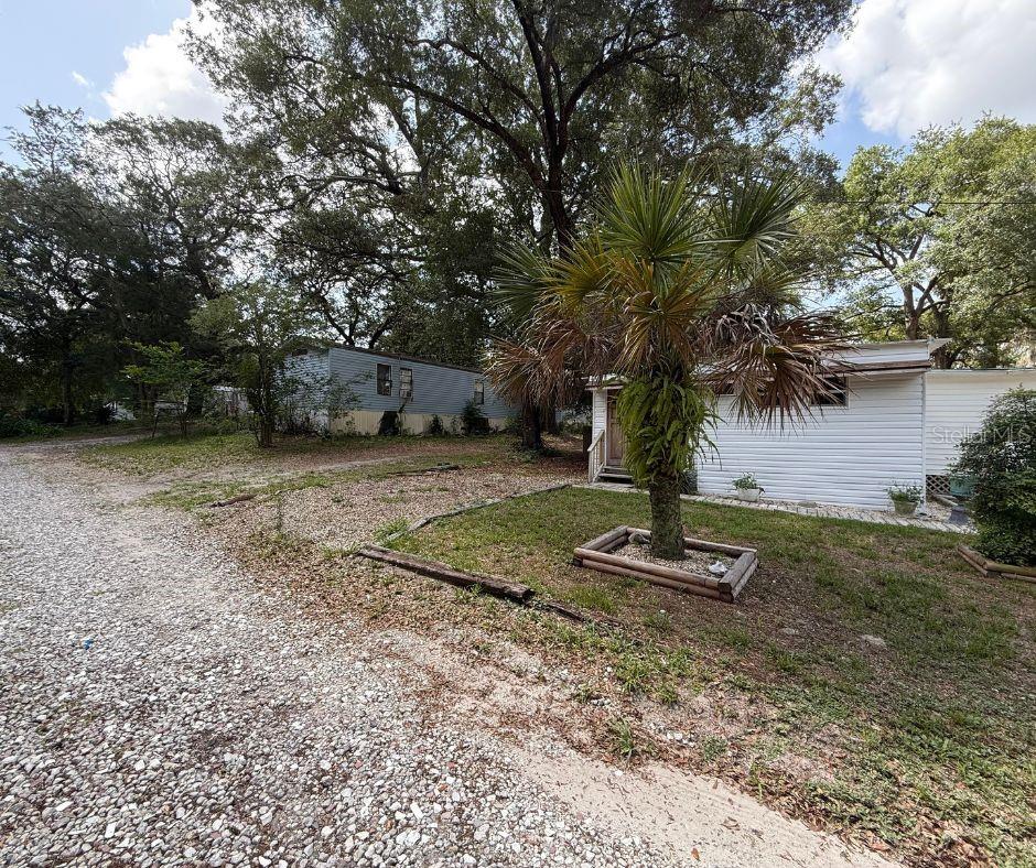 2301 E Graves Ave Property Photo 18