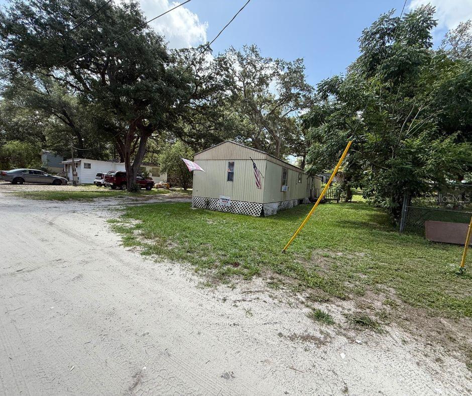 2301 E Graves Ave Property Photo 19