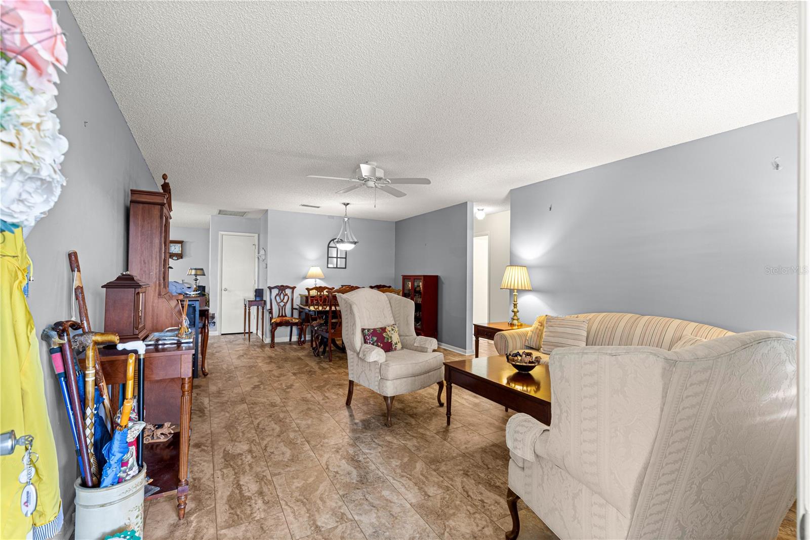 9587 Sw 84th Ter #e Property Photo 4