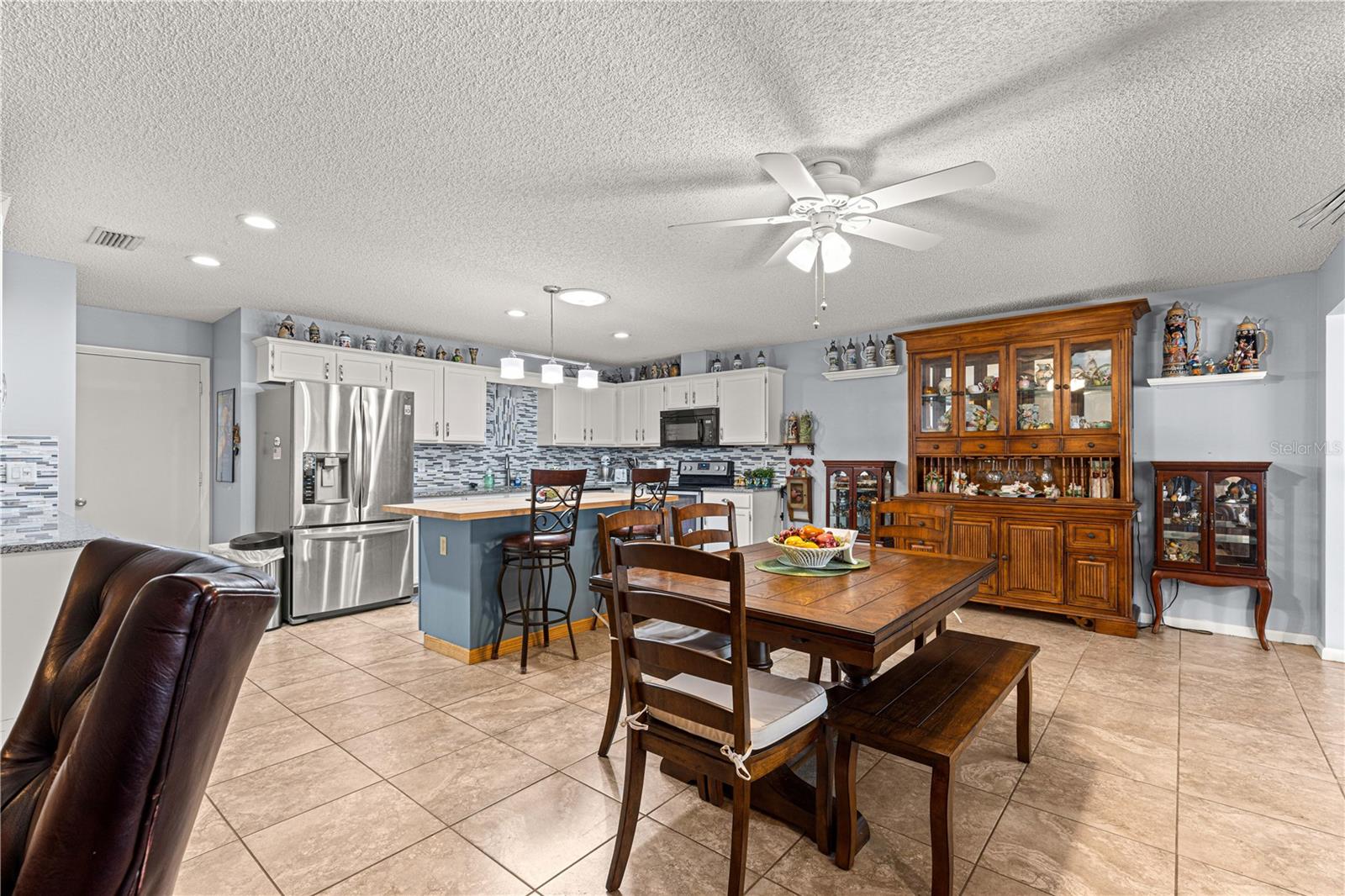 9587 Sw 84th Ter #e Property Photo 13