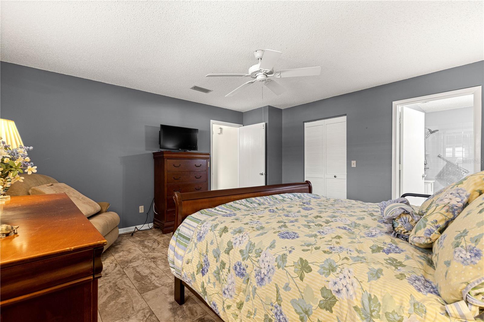 9587 Sw 84th Ter #e Property Photo 21