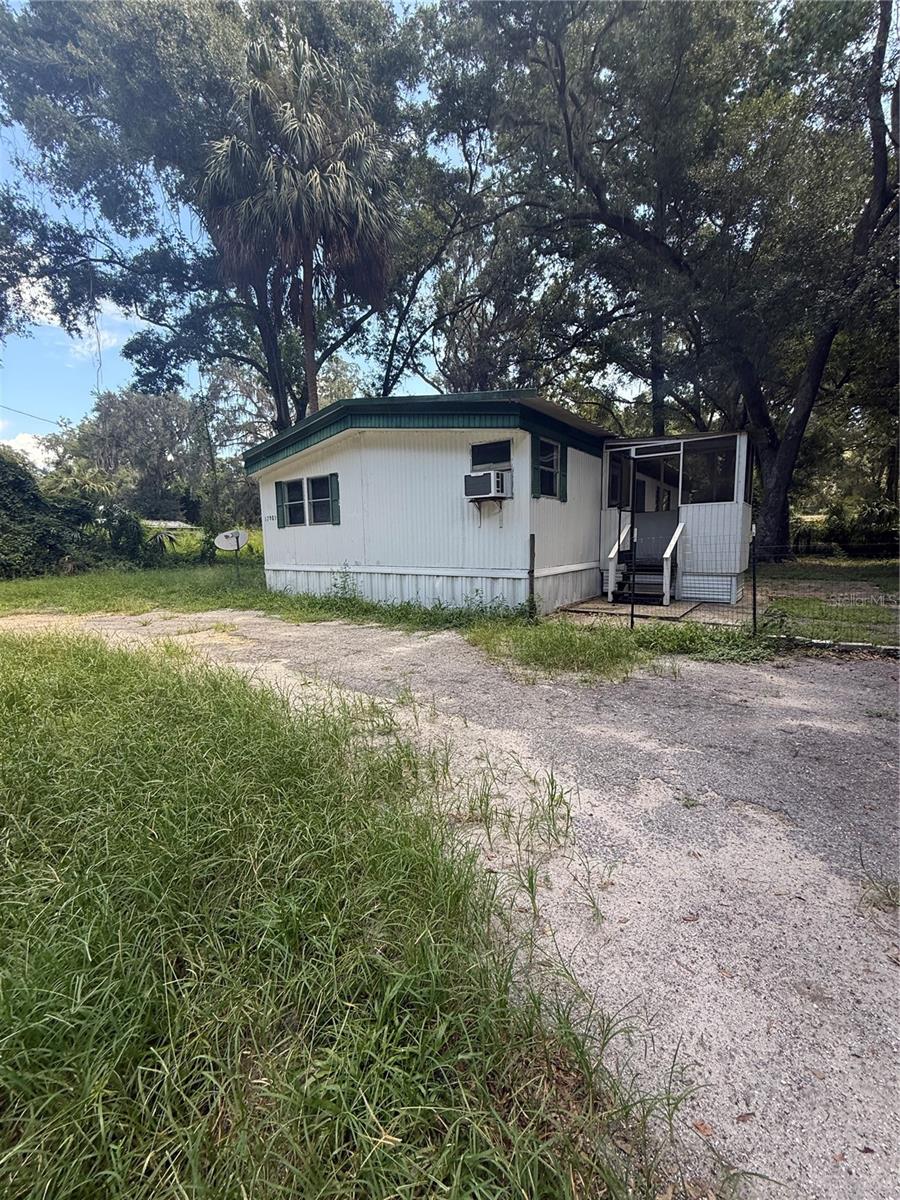 17085 Ne 36th Ave Property Photo 2