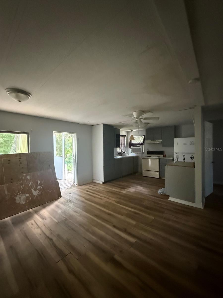17085 Ne 36th Ave Property Photo 7