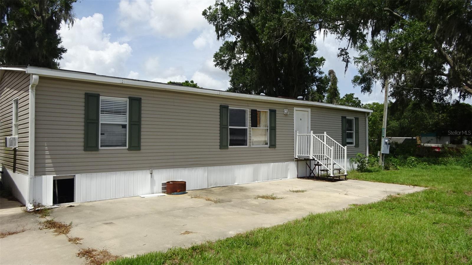 3556 E C 462 Property Photo 1