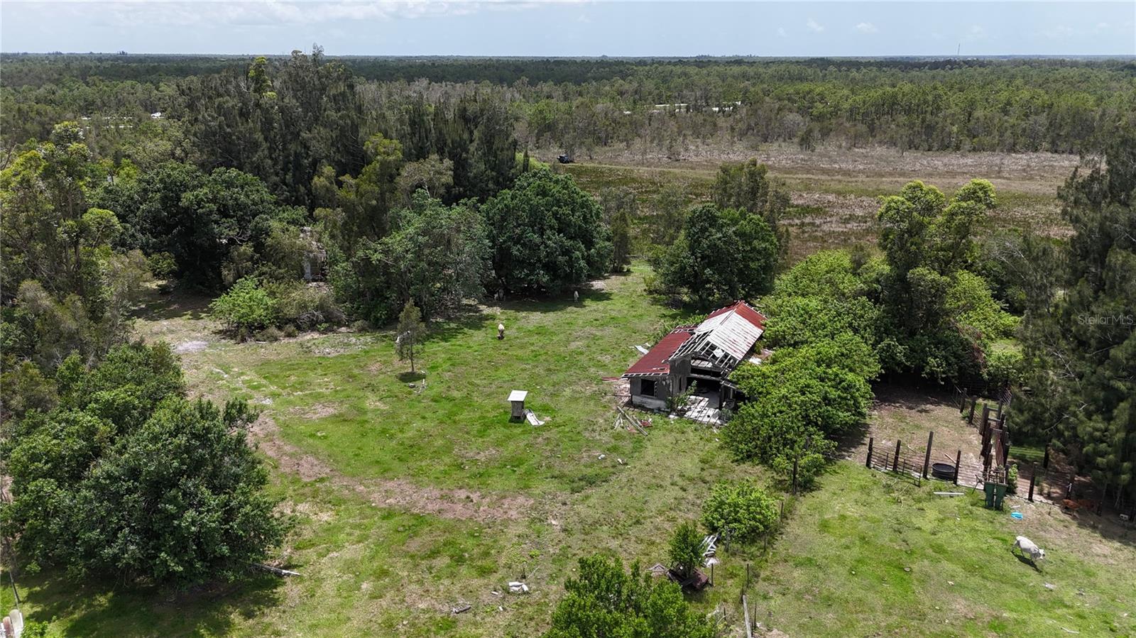 21081 Granville Rd Property Photo 6