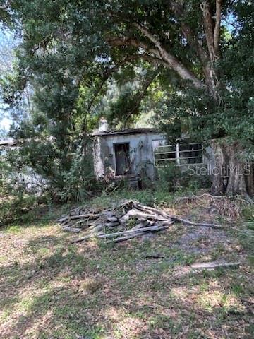 21081 Granville Rd Property Photo 9