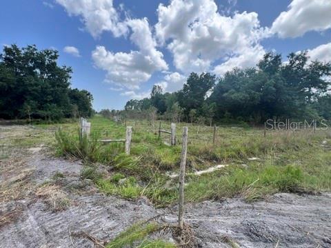 21041 Granville Rd Property Photo 10