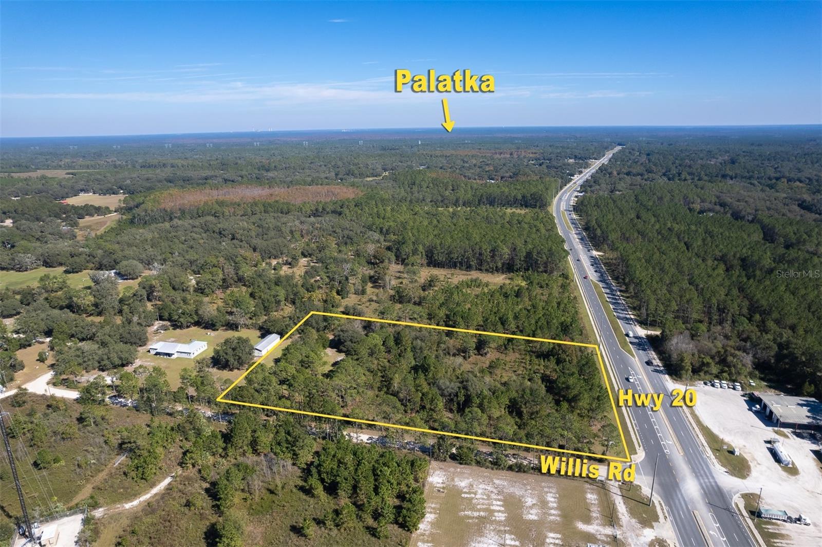 108 Willis Rd Property Photo 1
