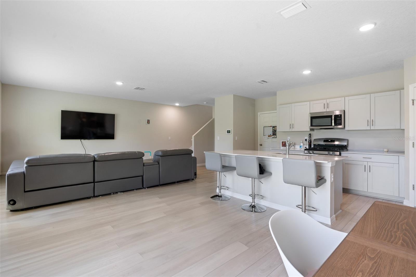 5528 Summer Sunset Dr Property Photo 16