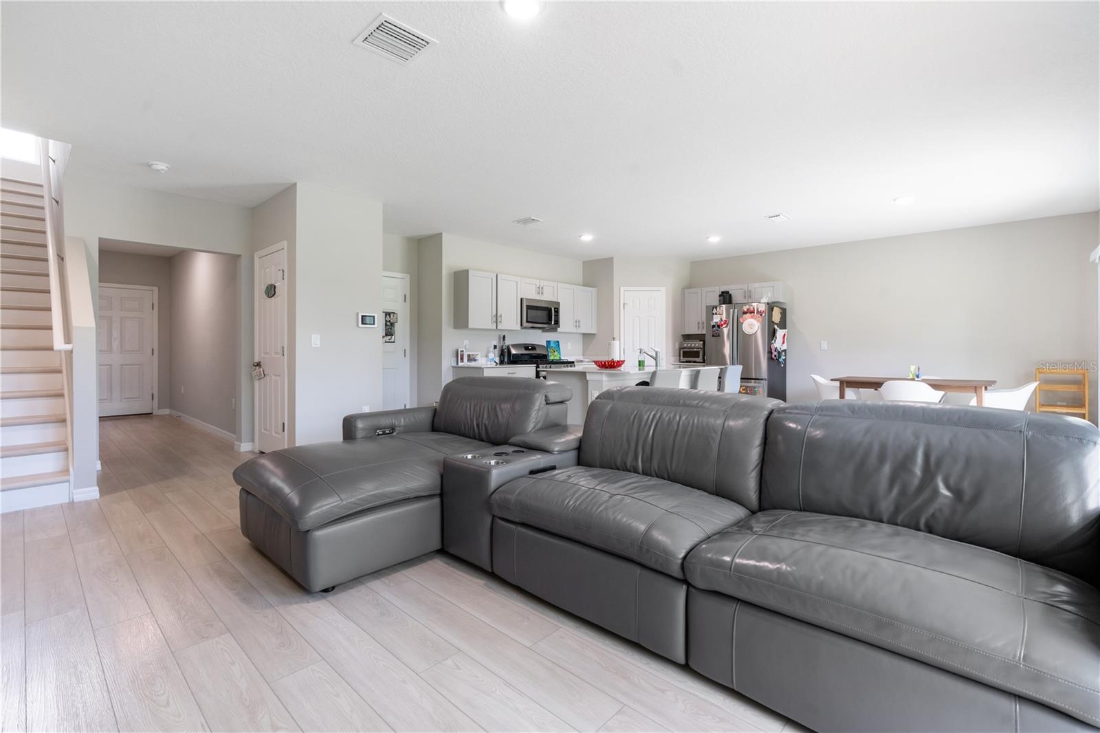 5528 Summer Sunset Dr Property Photo 18