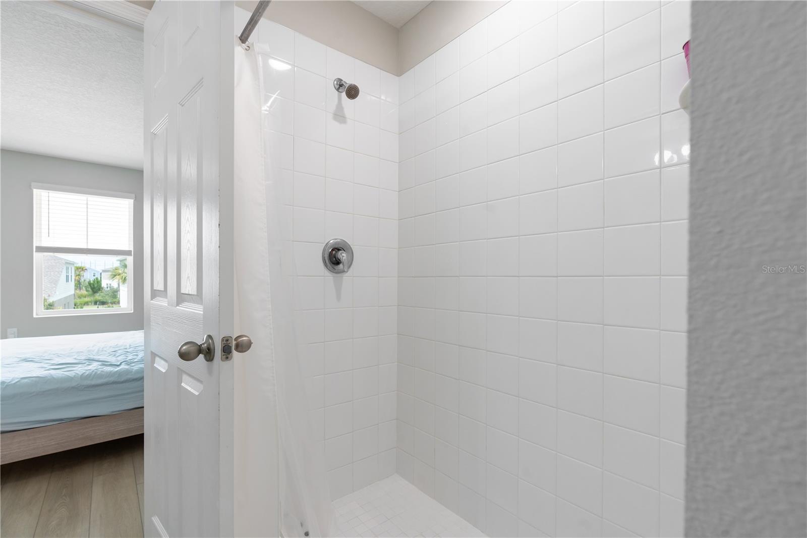 5528 Summer Sunset Dr Property Photo 28