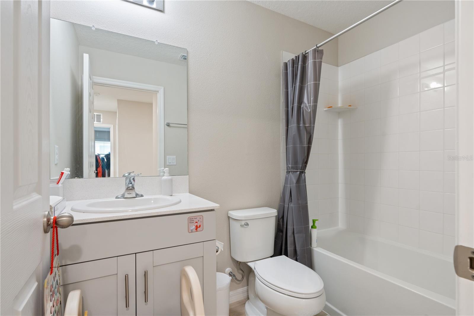 5528 Summer Sunset Dr Property Photo 29