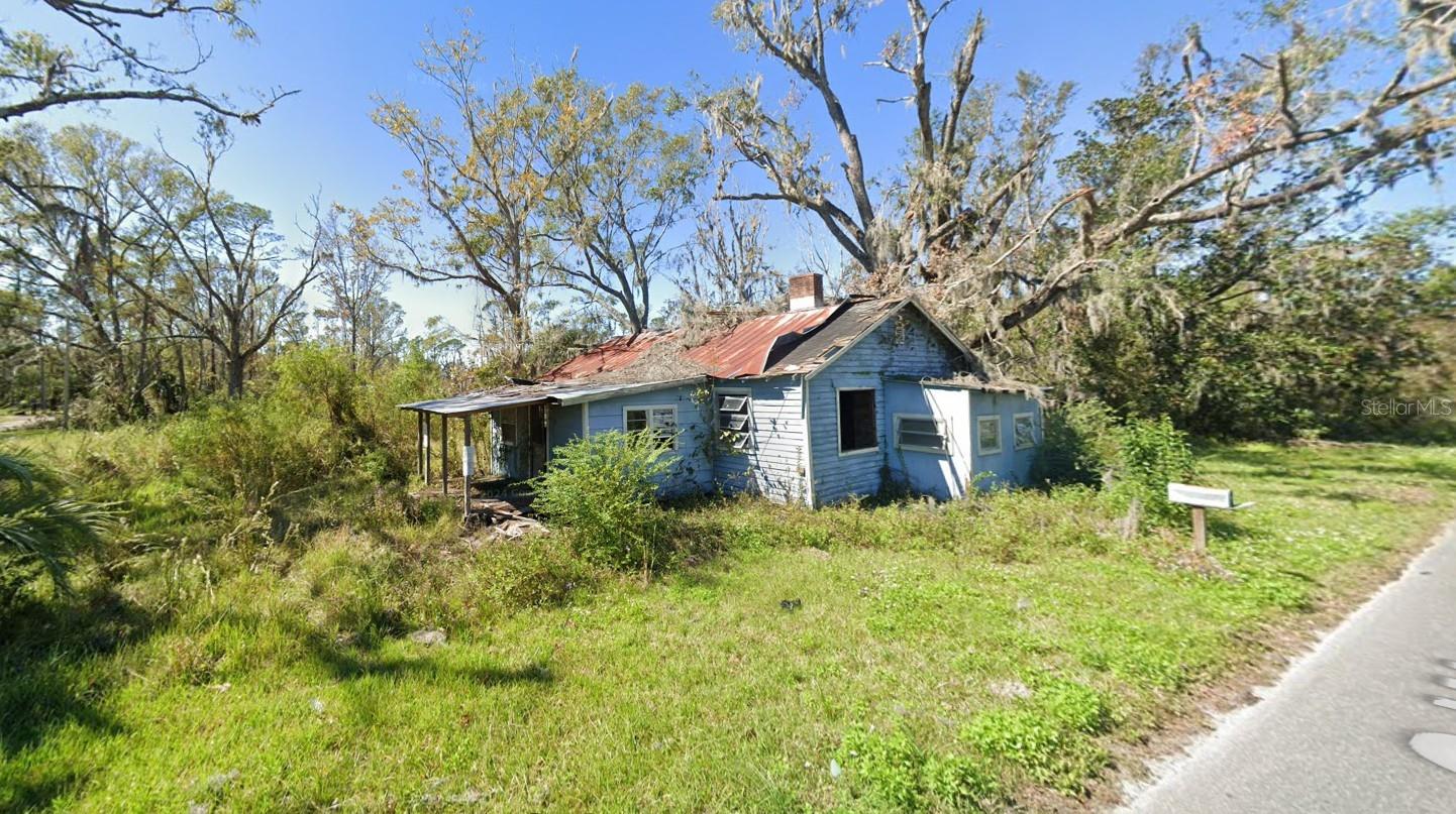 823 S Warner Ave Property Photo 1