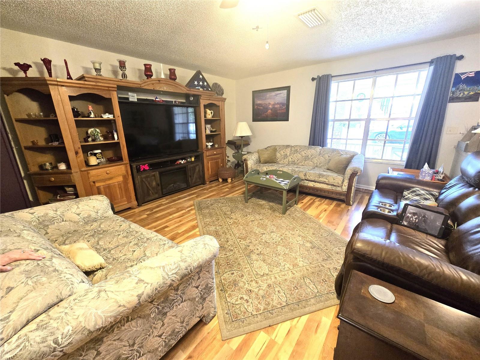 37 Oak Loop Property Photo 7
