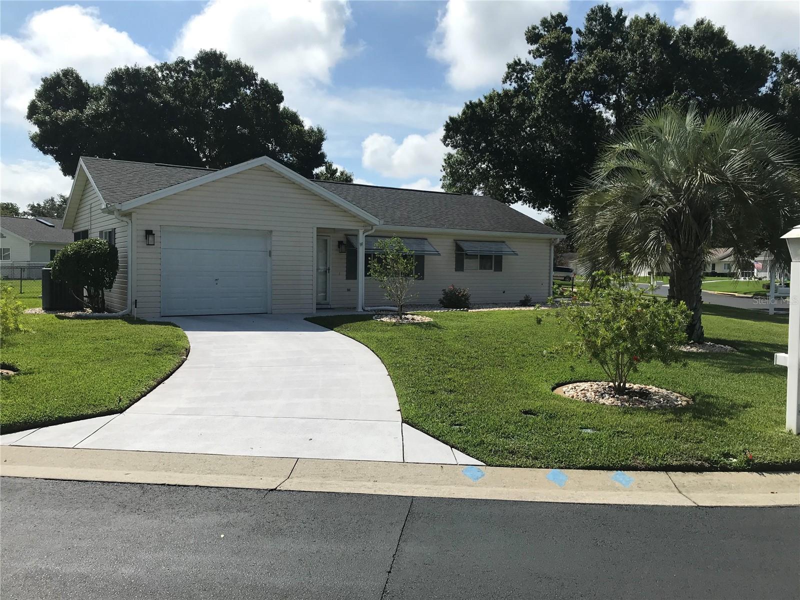 11879 Sw 137th Loop Property Photo 1