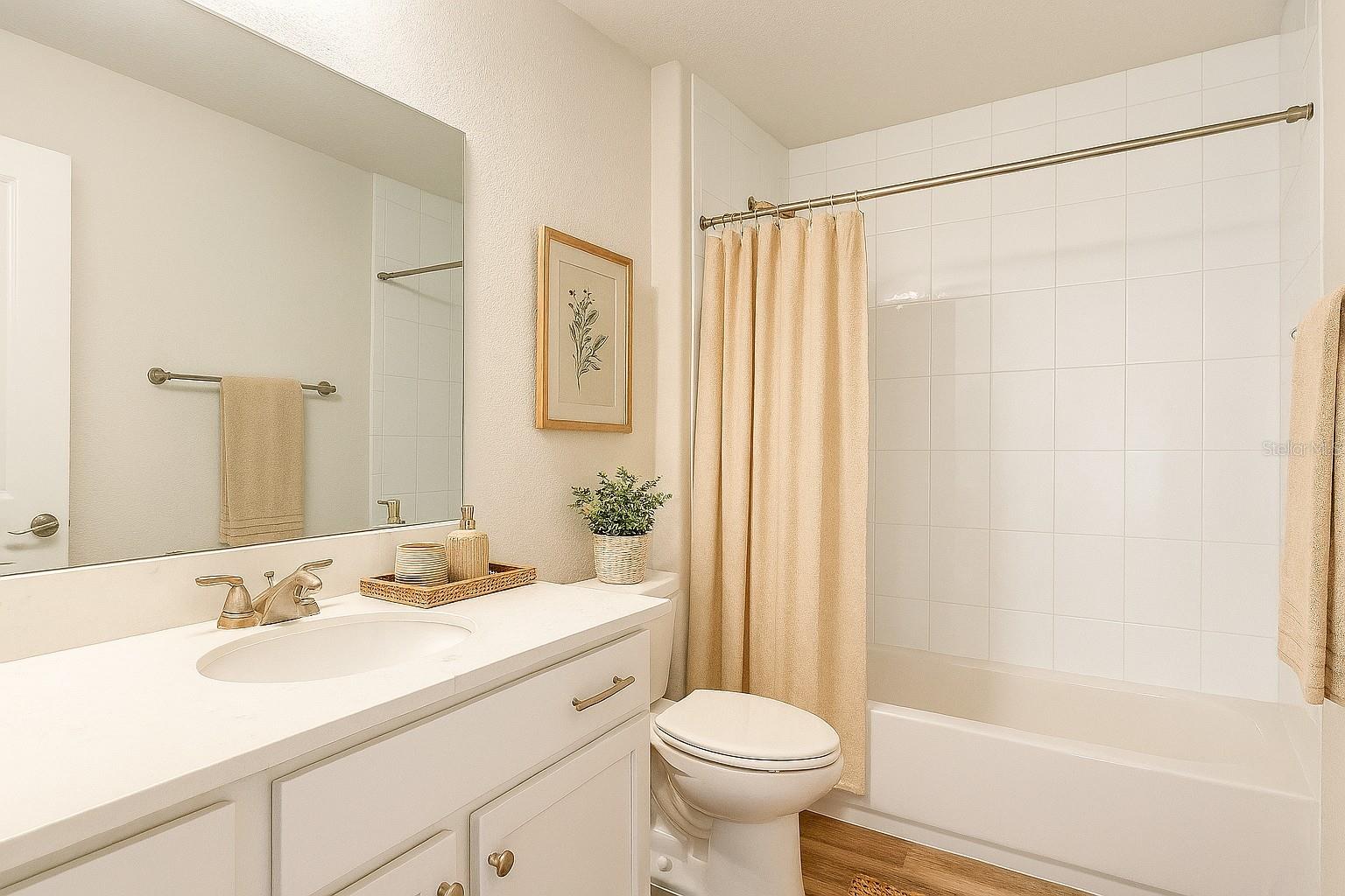 111 E Harvard St Property Photo 16