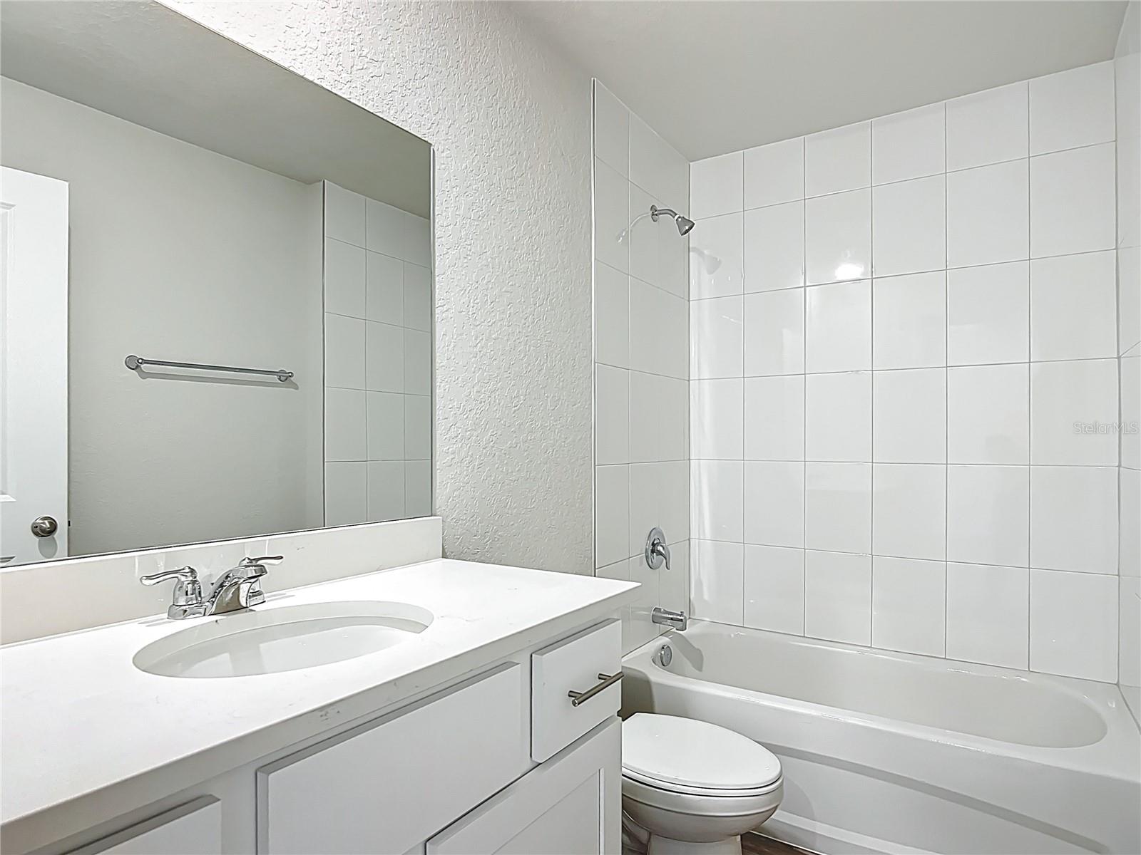 111 E Harvard St Property Photo 17