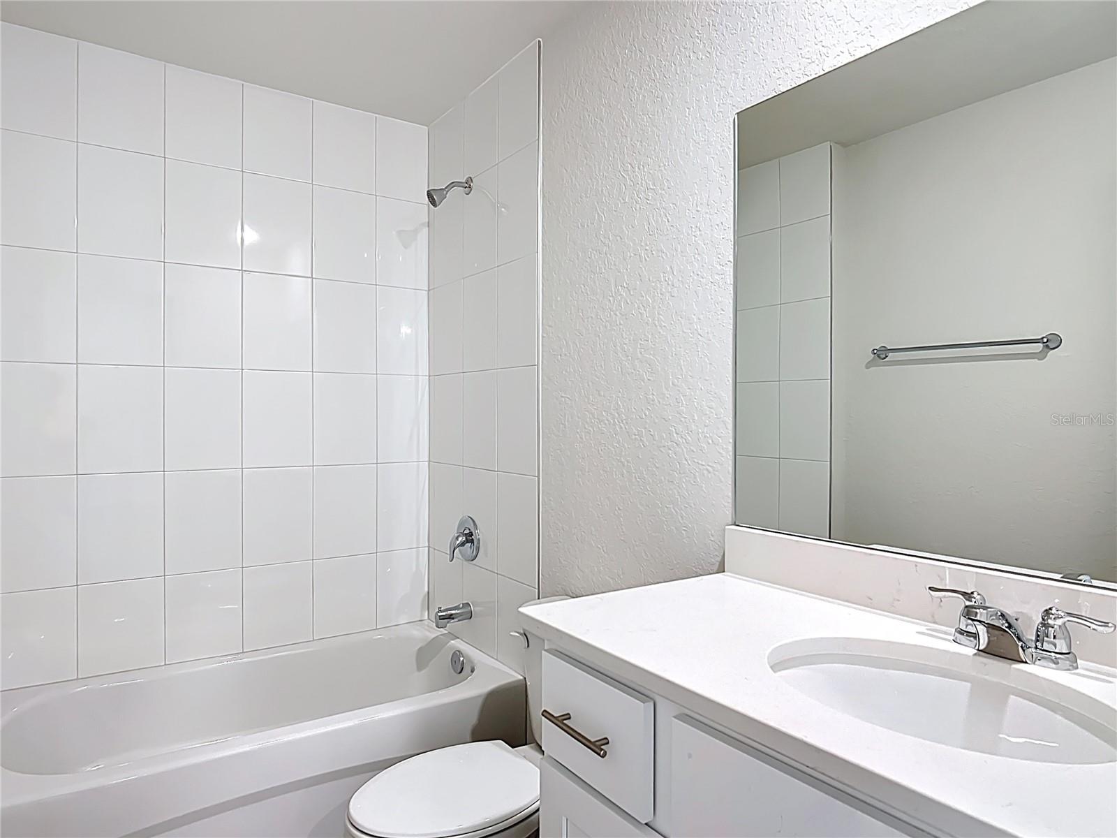 111 E Harvard St Property Photo 20