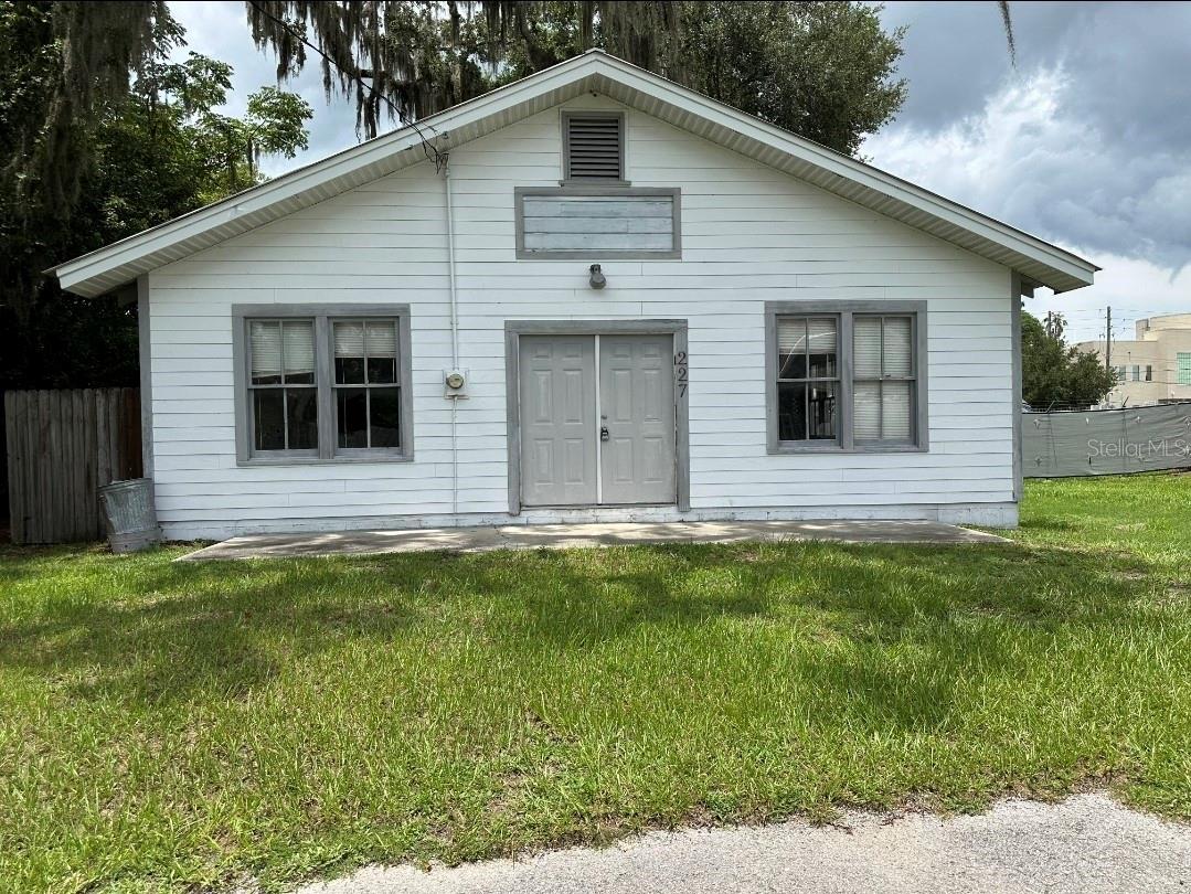 227 Ne 13th Pl Property Photo