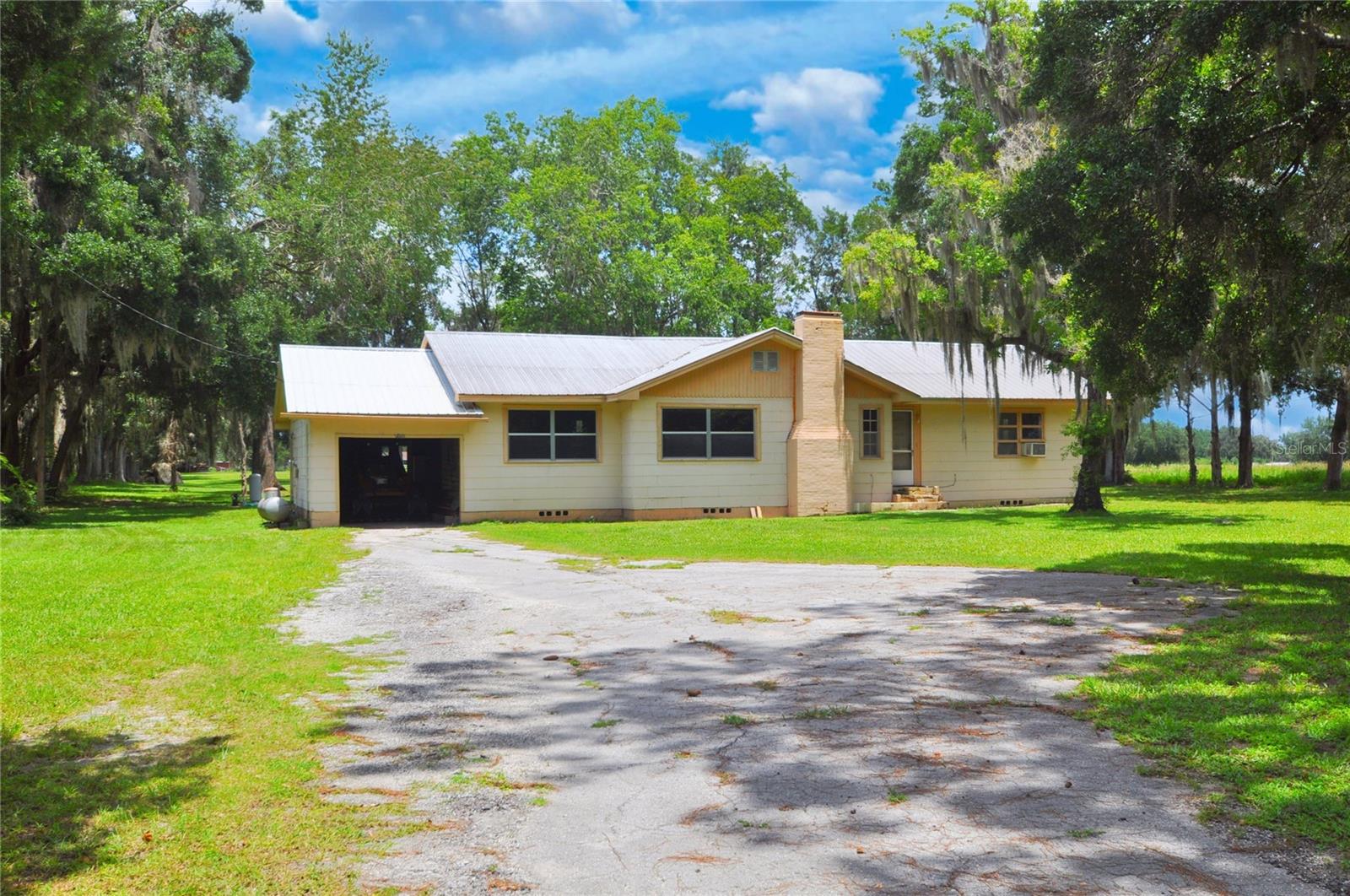 18491 NE STATE ROAD 121