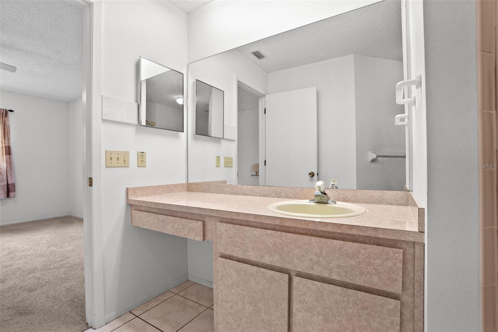 6421 Remus Dr Property Photo 25