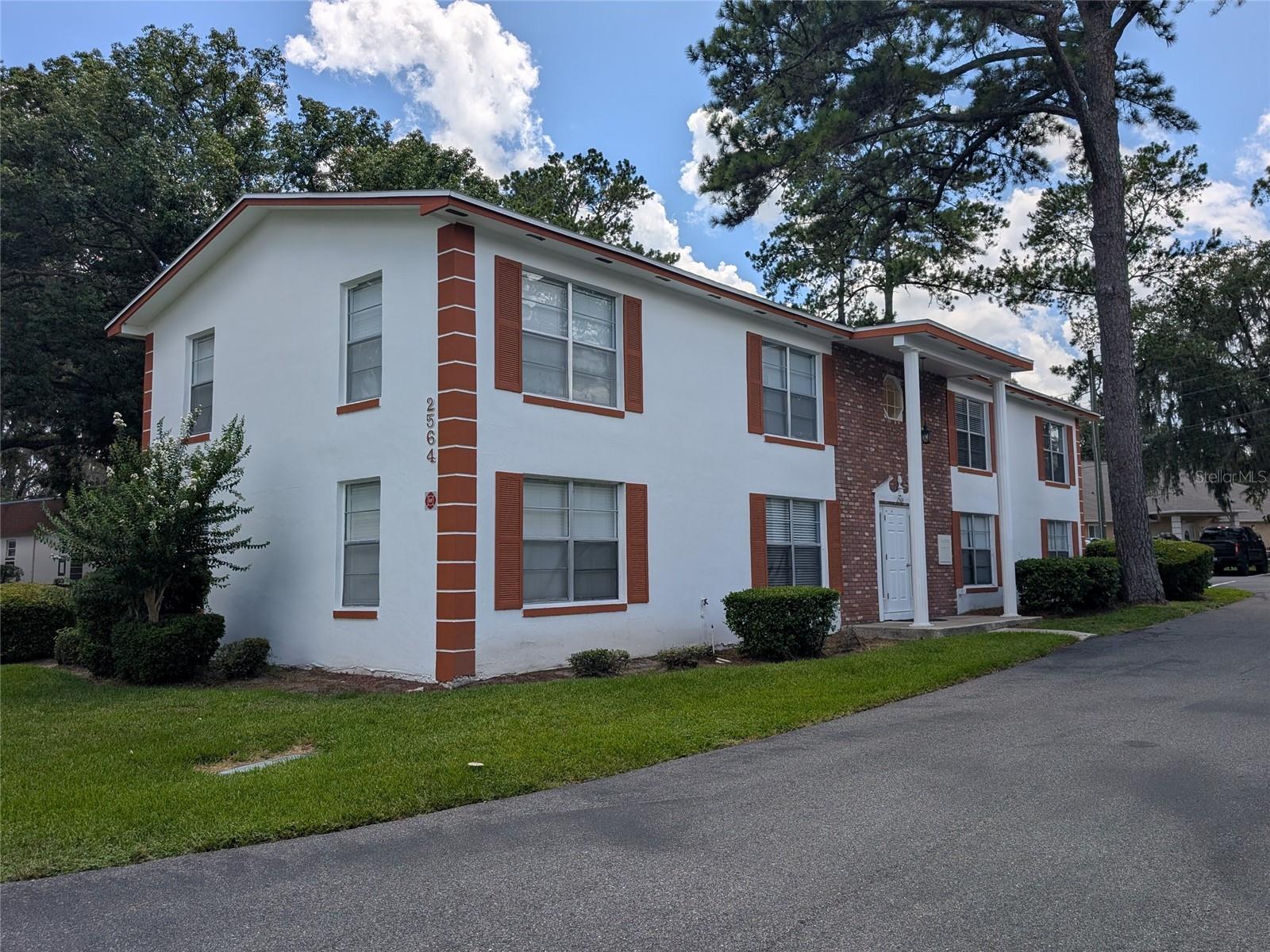 2564 SE 15TH AVE #G Property Photo 1