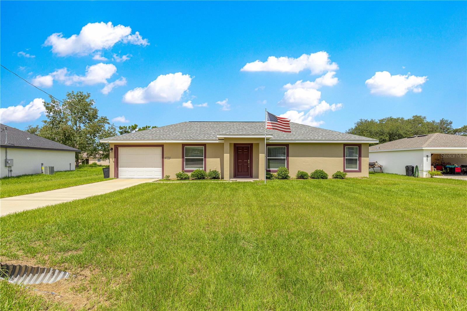 9723 Bahia Rd Property Photo 2