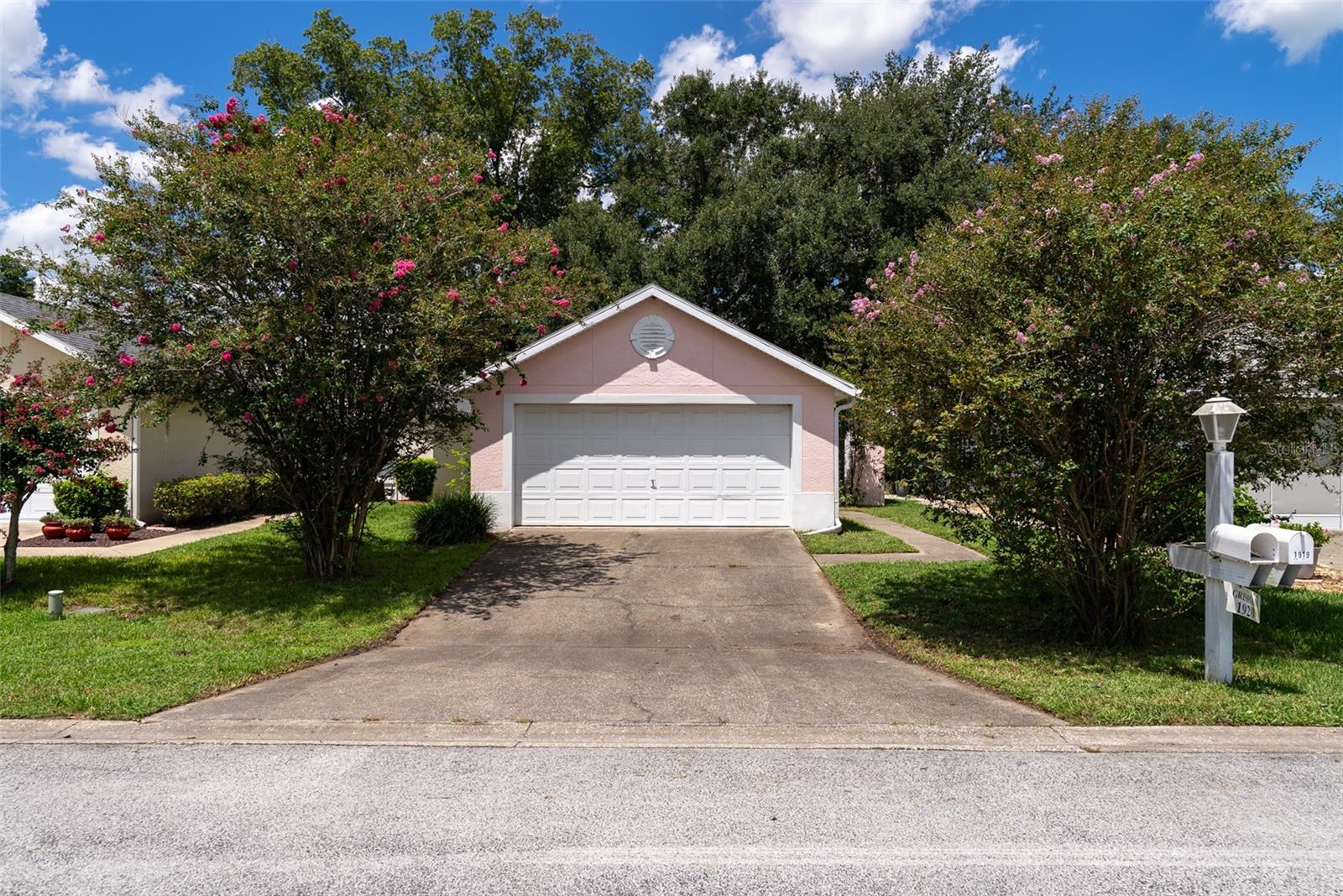 1920 Nw 50th Cir Property Photo 1