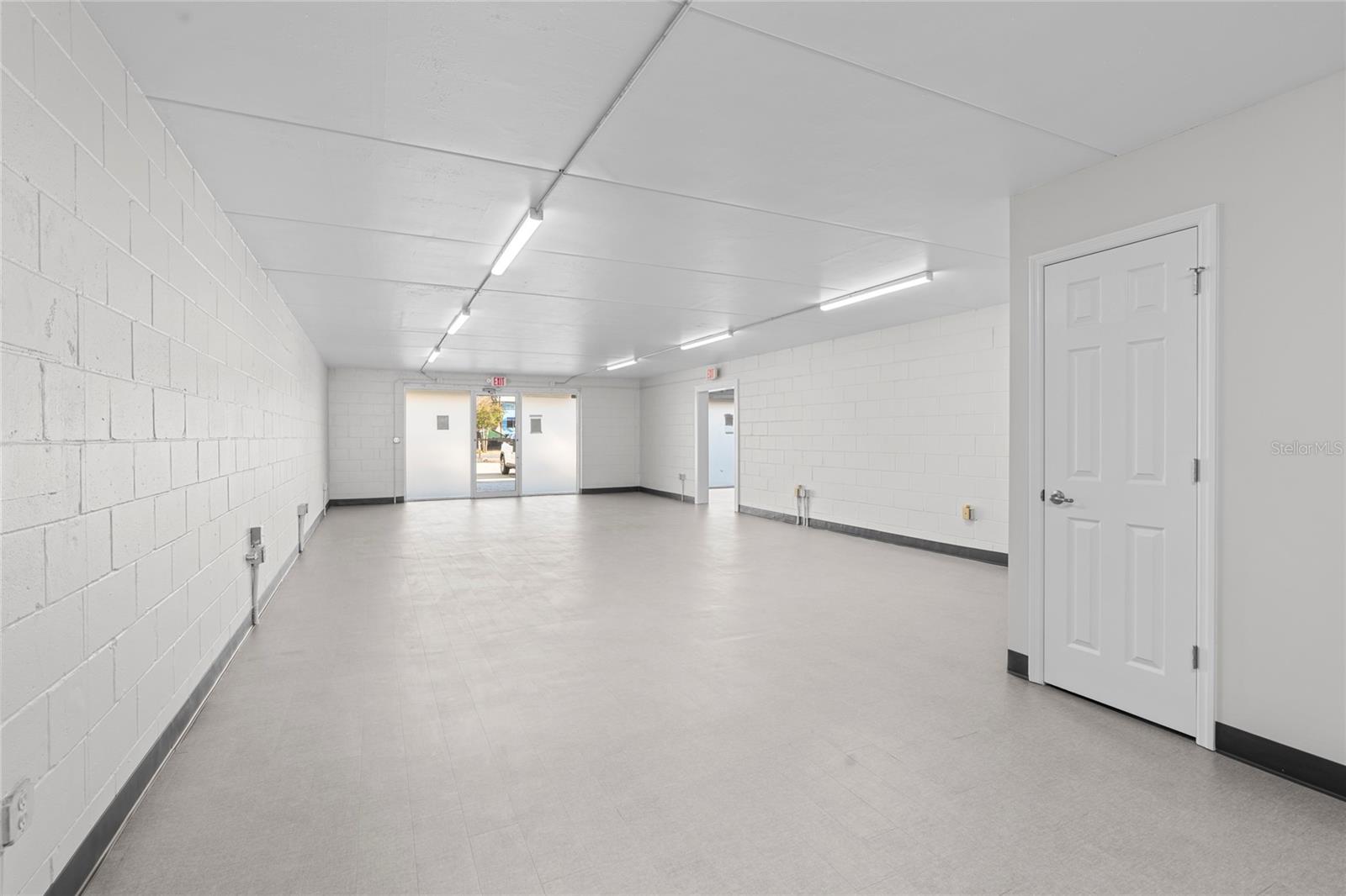120 Sw Broadway St Property Photo 12