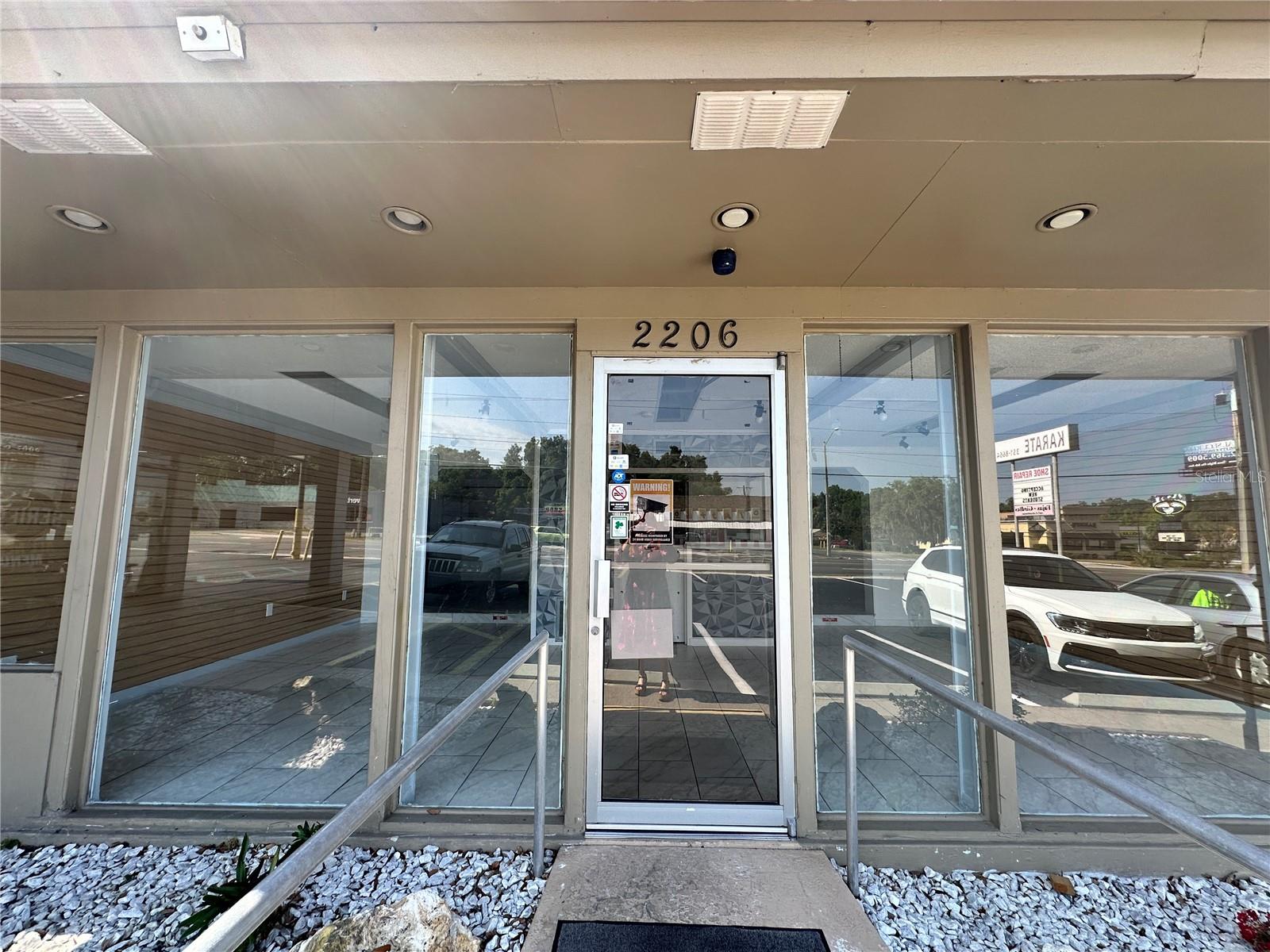 2206 E Silver Springs Blvd Property Photo 1