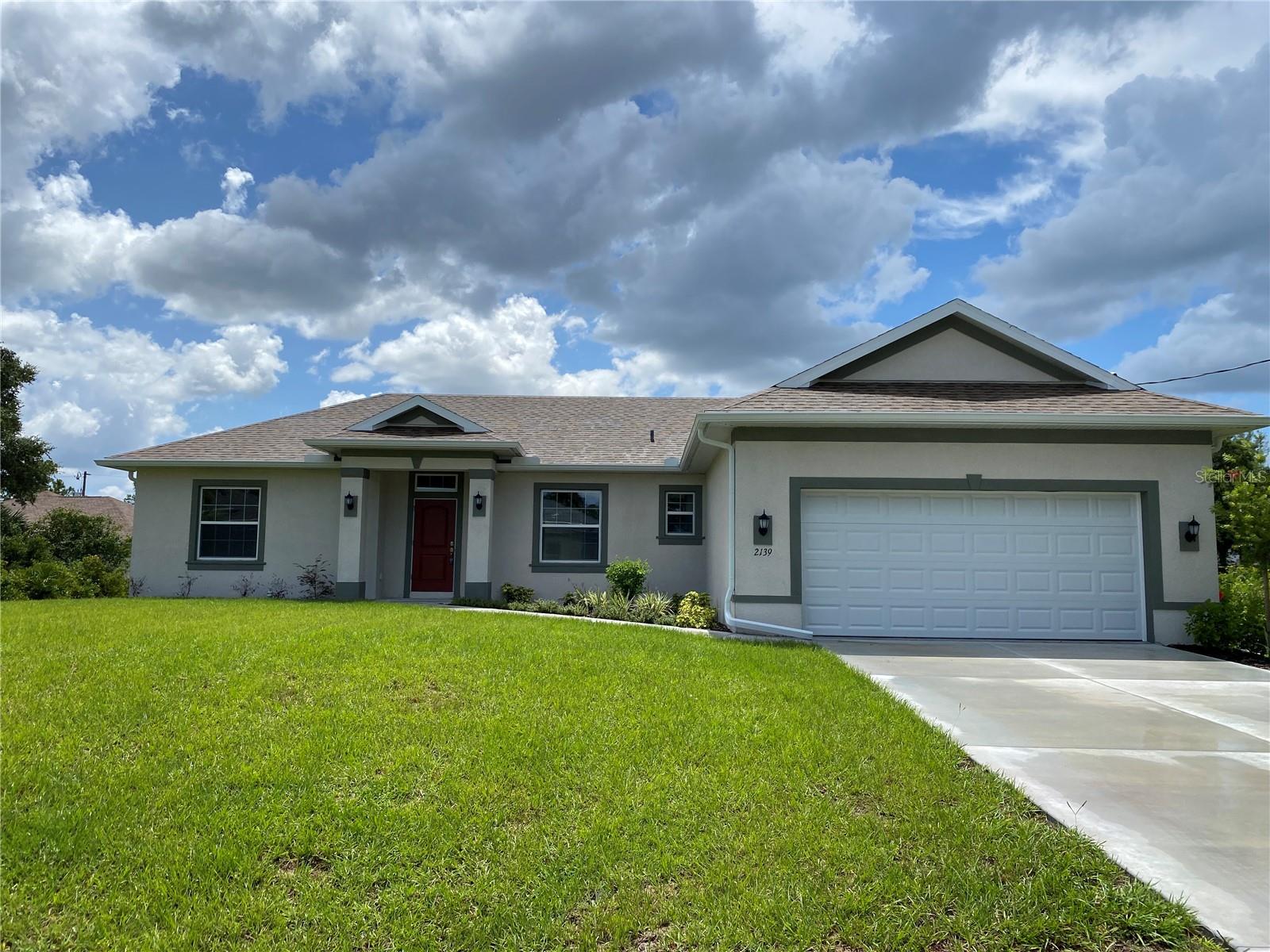 2139 GASCOM ST Property Photo 1