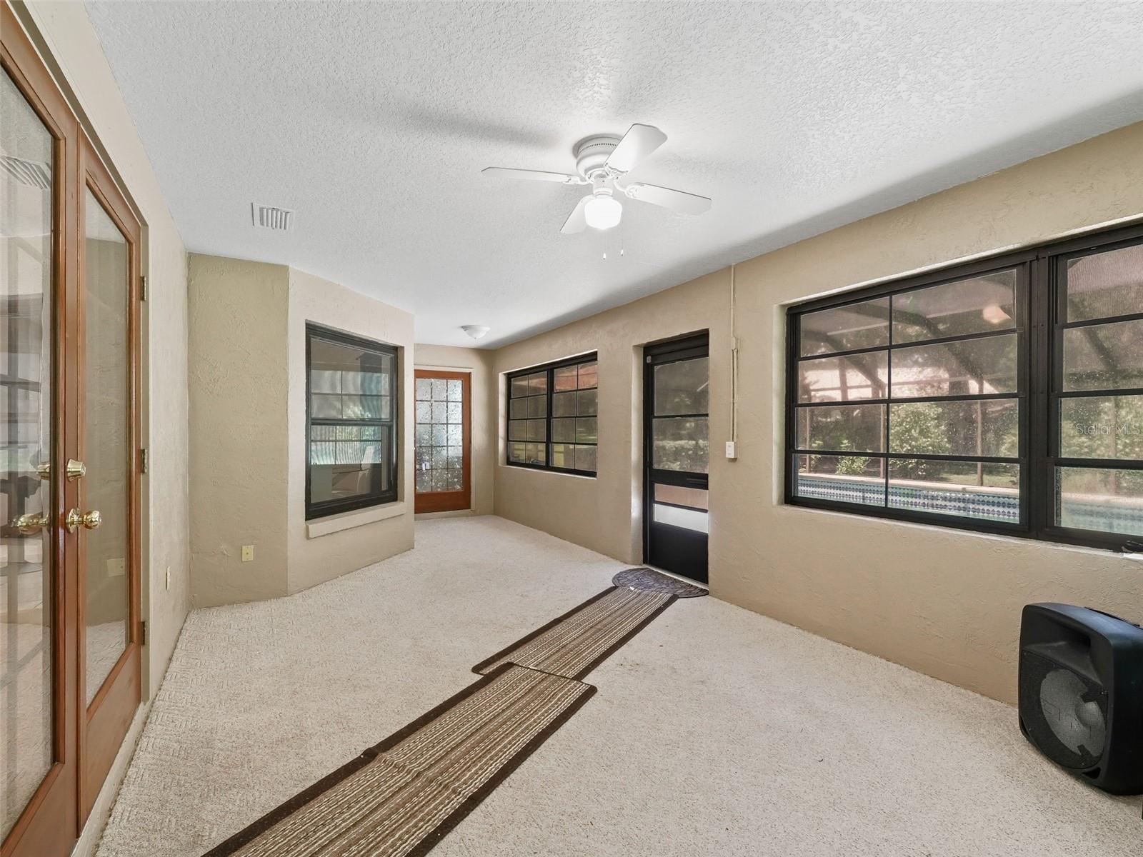42 Wood Ridge Dr Property Photo 19