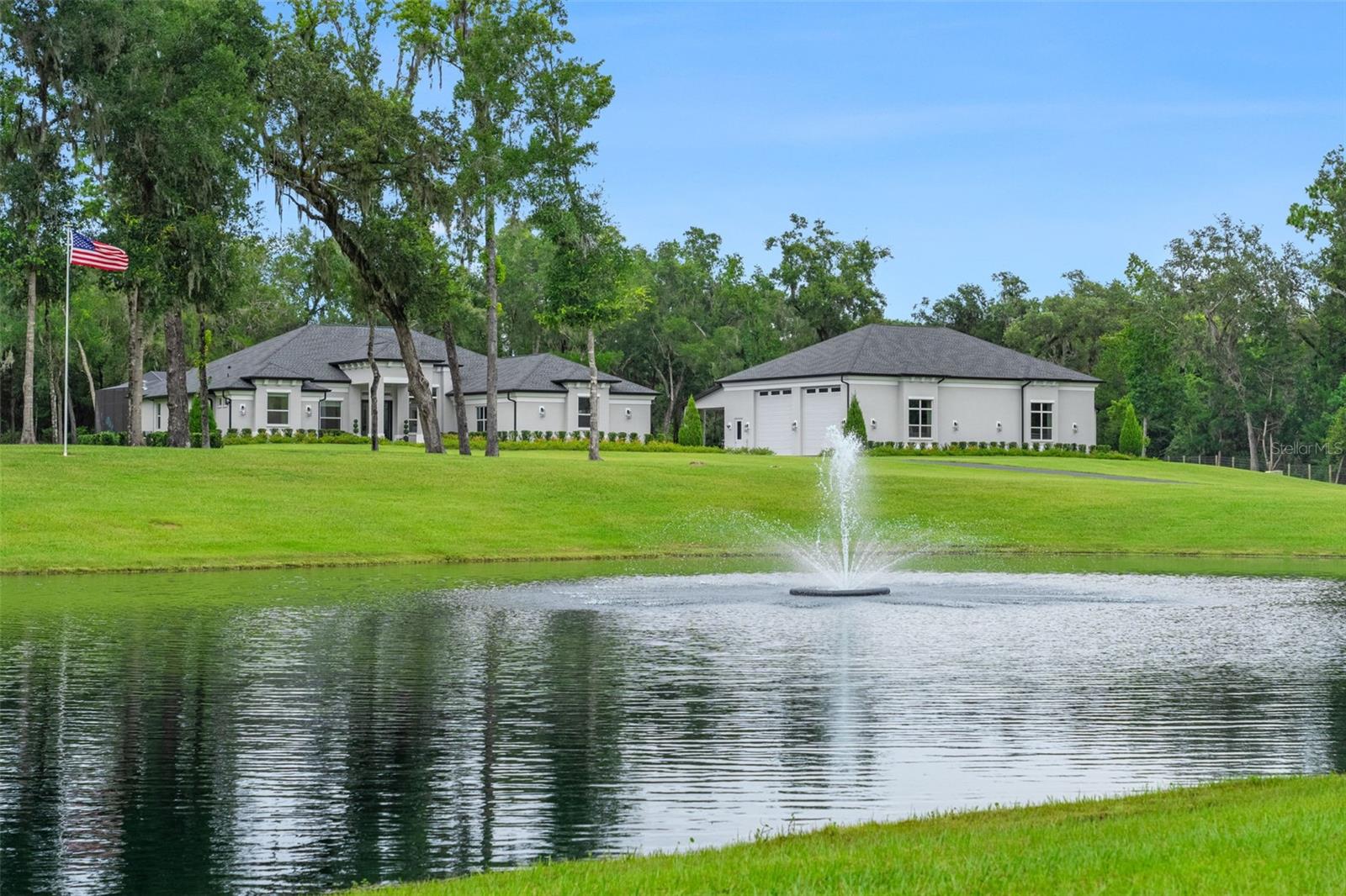 1825 W OAK VALLEY CT