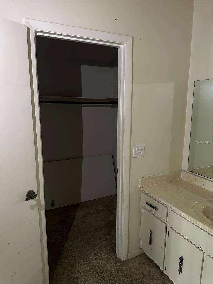 2415 Ne 7th St #2 Property Photo 16